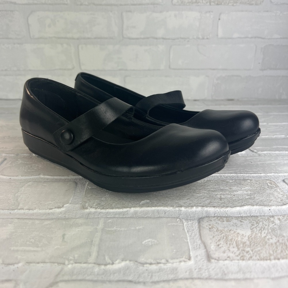 KORK-EASE Korks Mary Jane Shoes Womens 9.5 Black Leather Wedge Button Classic 41